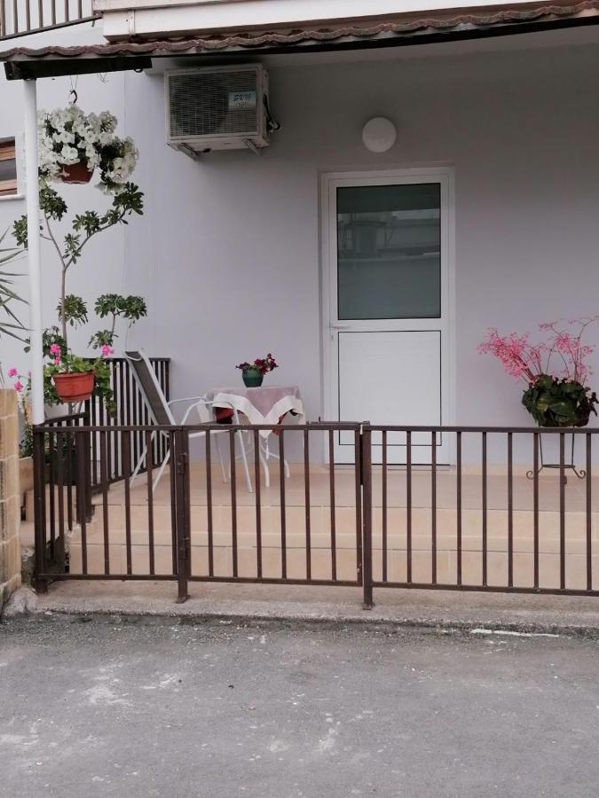 Apartmán Hamboula Polis Exteriér fotografie
